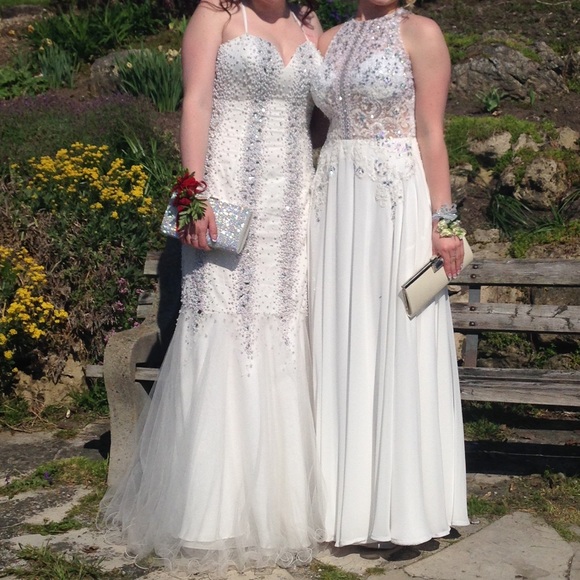 *MOVING SALE!!* White Chiffon Prom Dress - Picture 6 of 7